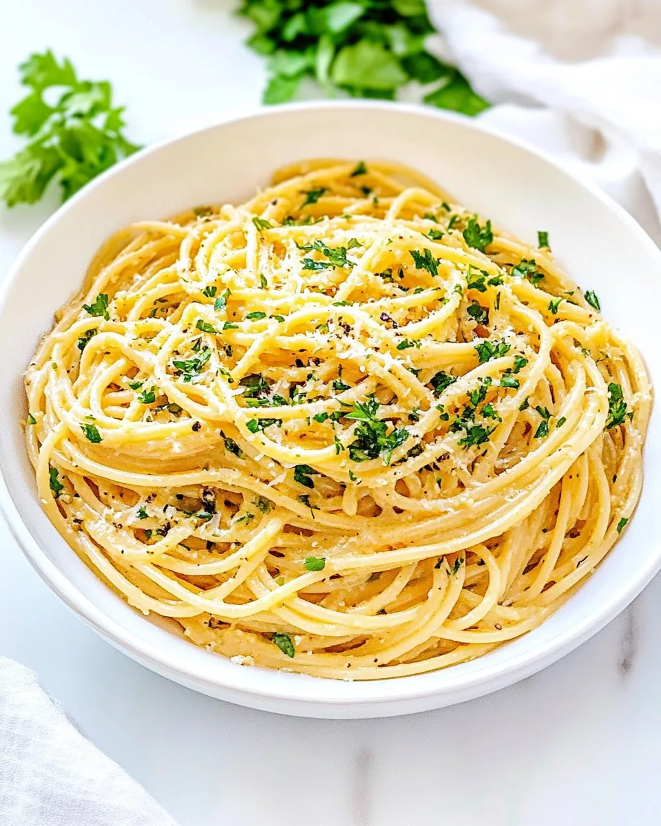 Copycat Spaghetti Warehouse Naked Spaghetti with Garlic Butter
