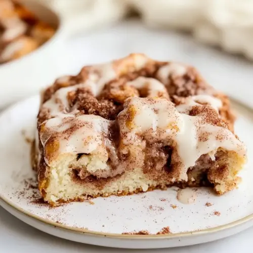 Easy Cinnamon Roll Cake