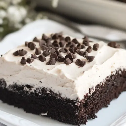 Skinny Cookies n Cream Chocolate Cake