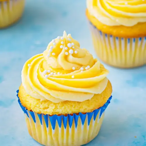 Banana Cupcakes with Banana Mousse Filling