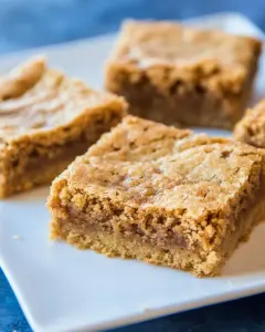 Cinnamon Blondies