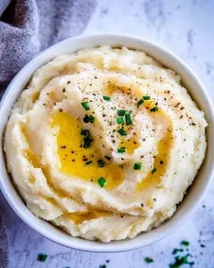 Creamy Slow Cooker Mashed Potatoes