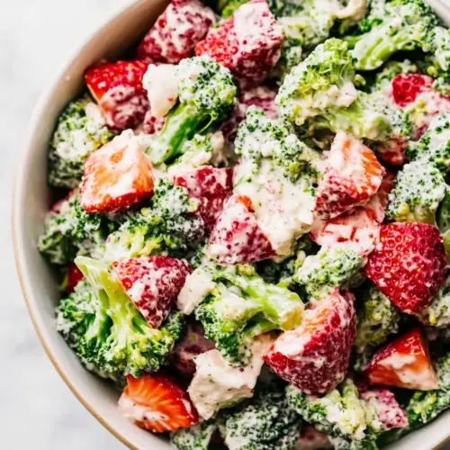 Creamy Strawberry Broccoli Salad