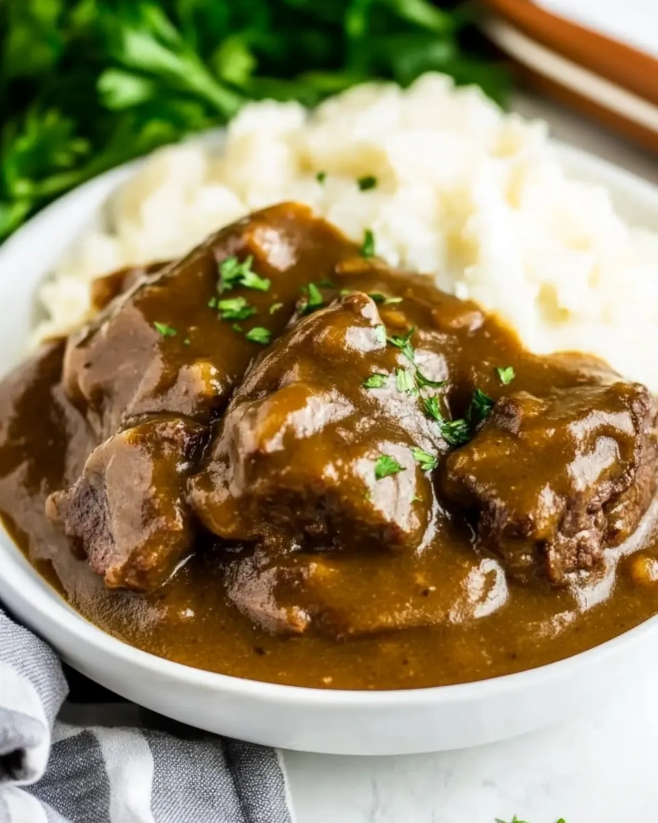 Crock Pot Cubed Steak with Gravy