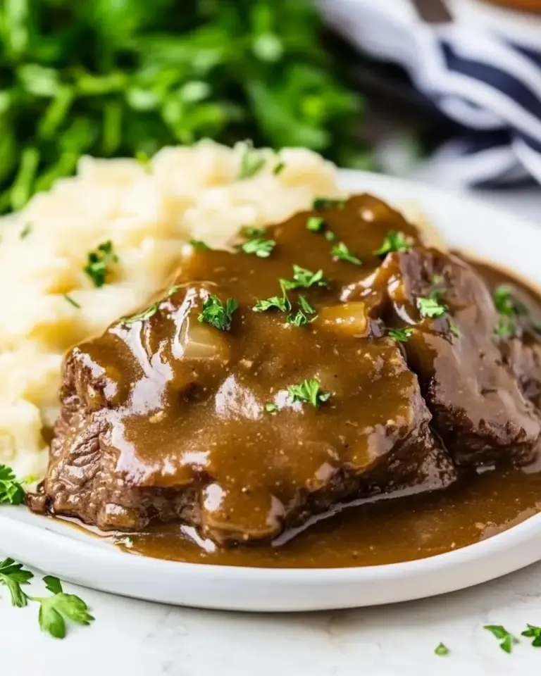Crock Pot Cubed Steak with Gravy
