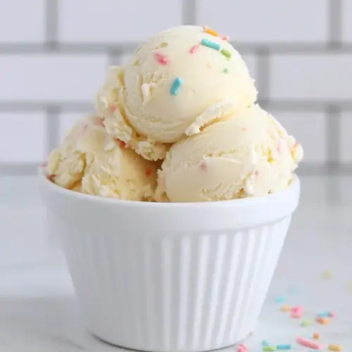 Easy Cheesecake Ice Cream