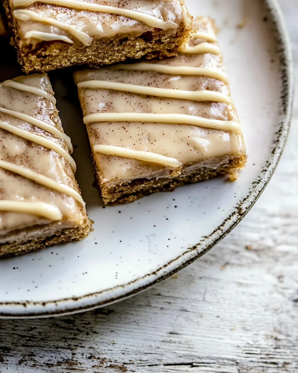 Frosted Brown Sugar Cinnamon Pop Tart Bars