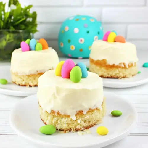 Mini Easter Cakes