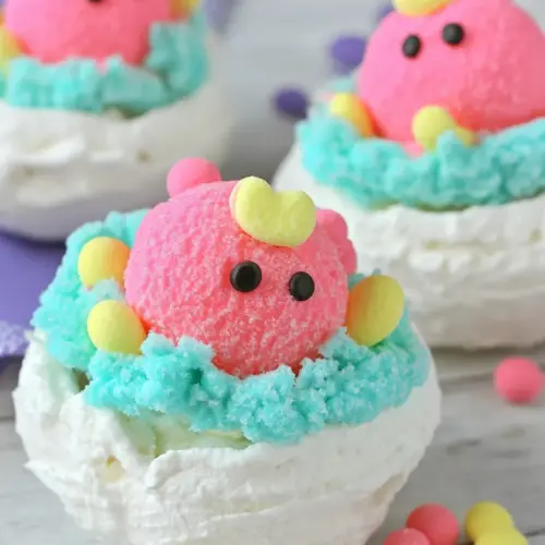 Pavlova Peeps Nests