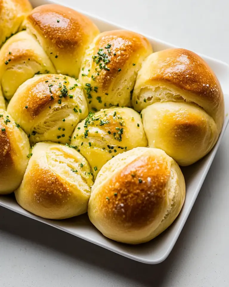 Sour Cream And Chive Clover Rolls