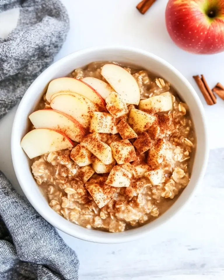 Slow Cooker Apple Cinnamon Oatmeal