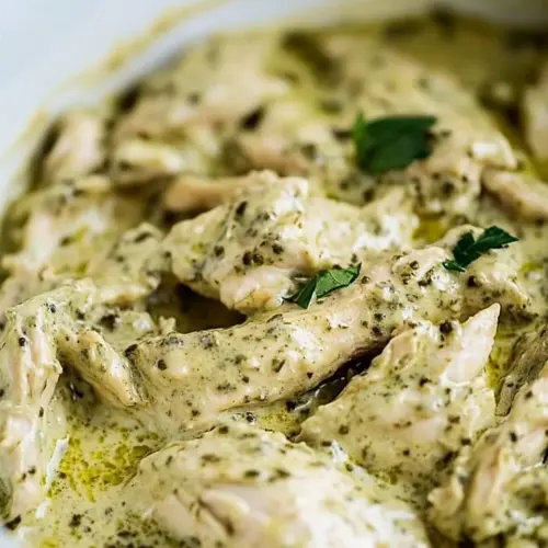 Slow Cooker Creamy Pesto Chicken