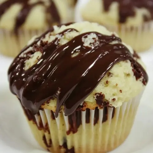 Snikerdoodle Muffins with Kahlua Chocolate Ganache