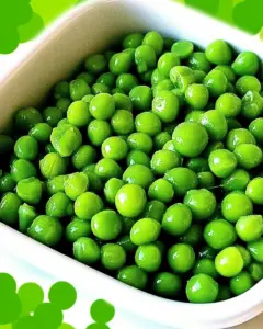 Steamed Peas in the Microwave