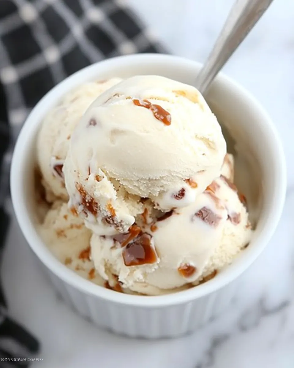 Vanilla Caramel Swirl Ice Cream