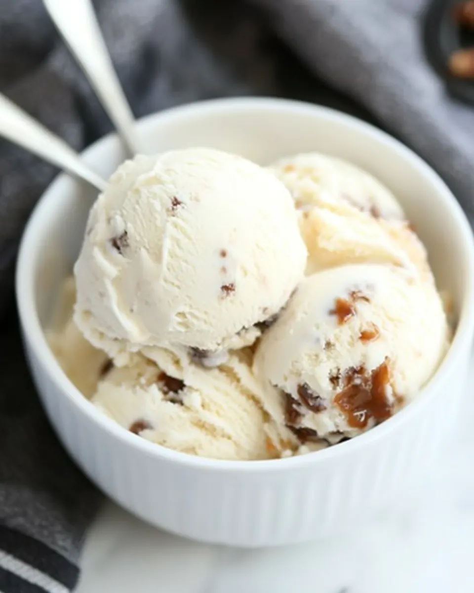 Vanilla Caramel Swirl Ice Cream